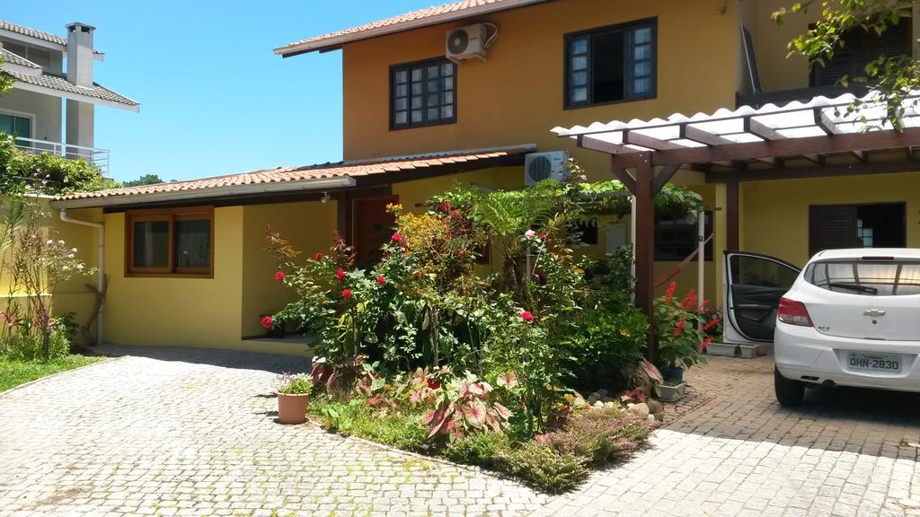 Casas Na Praia De Bombas - Bombinhas Bombinhas