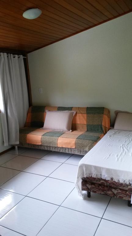 Casas Na Praia De Bombas - Bombinhas *