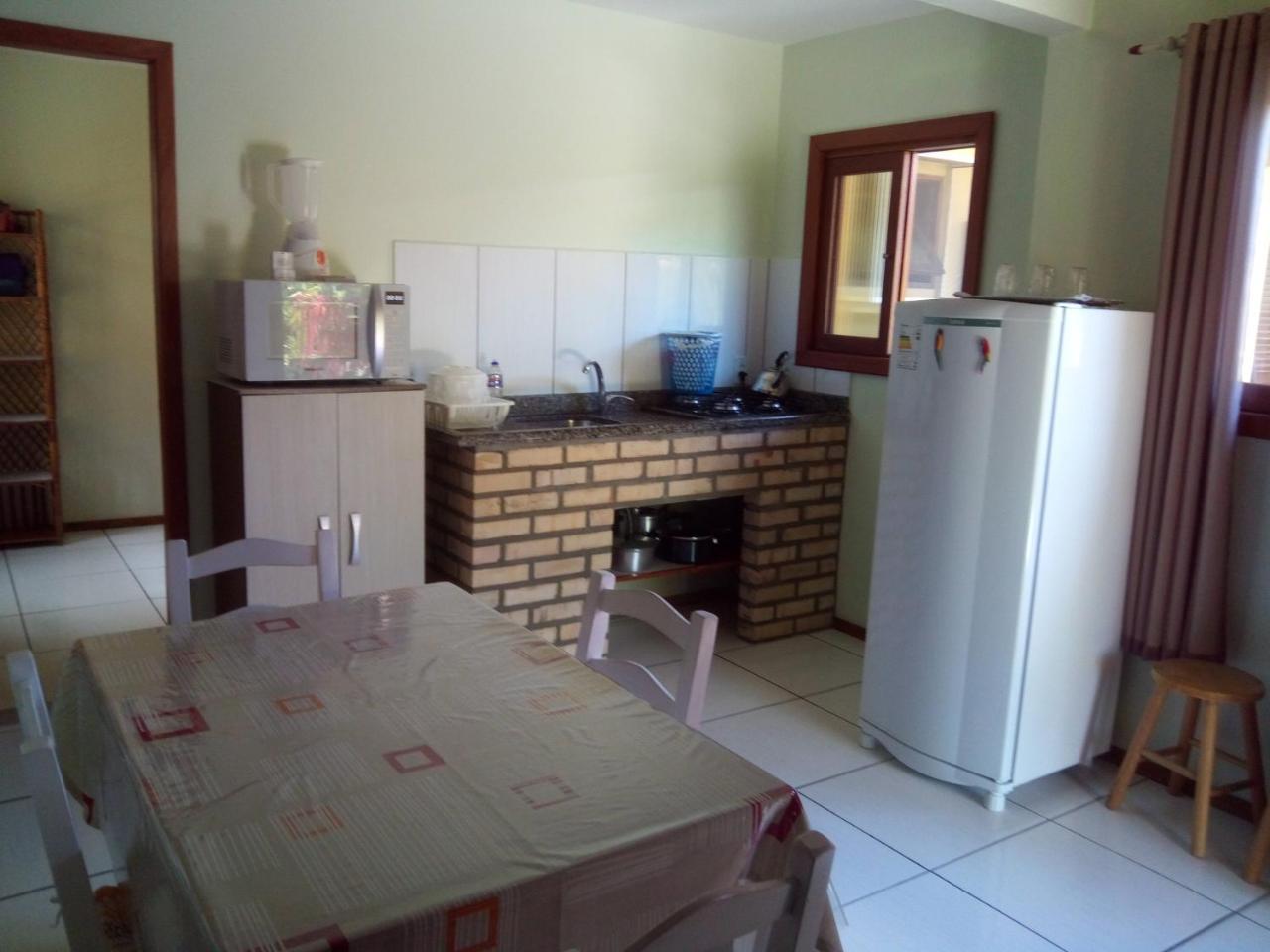 Casas Na Praia De Bombas - Bombinhas * Bombinhas